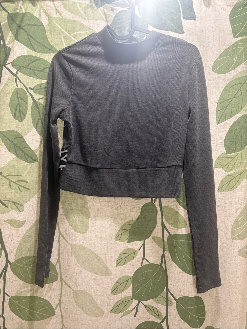HYFVE Charcoal Gray Long-Sleeve Crop Top
